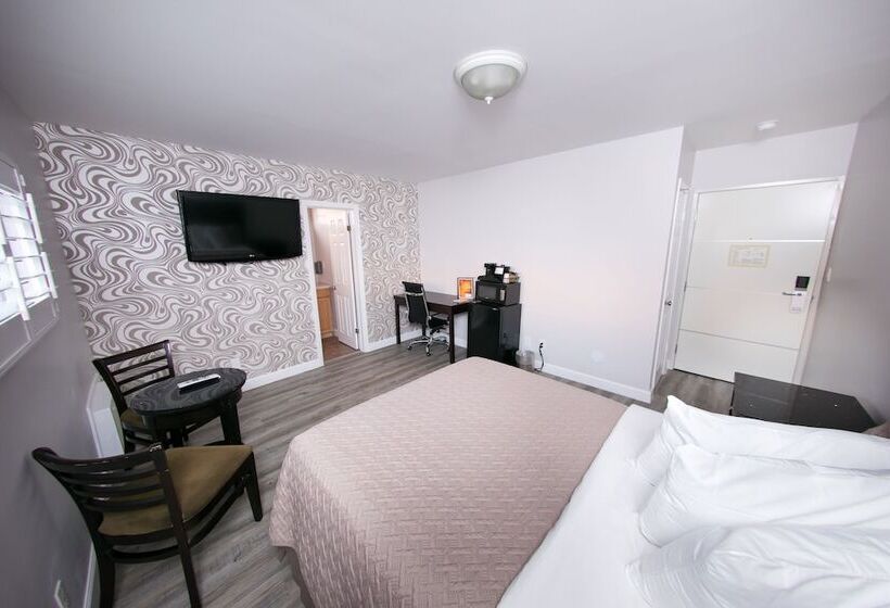 فندق Metropolitan Inn & Suites