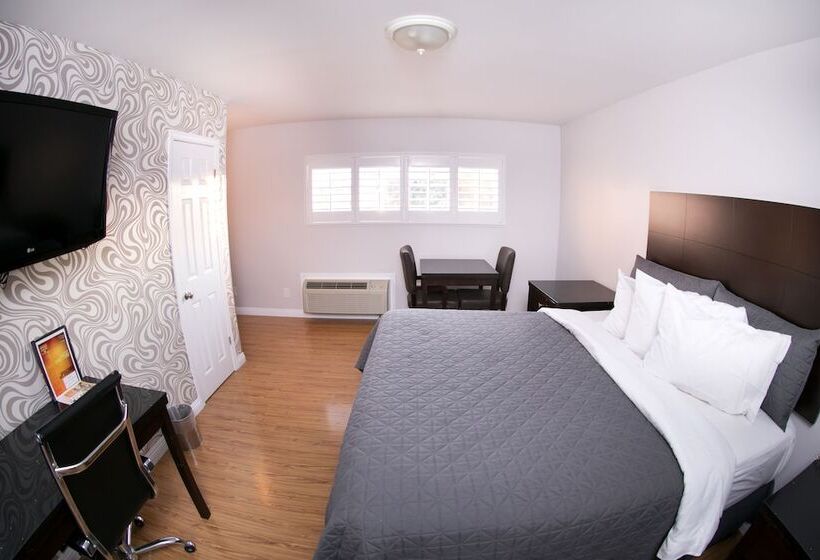 فندق Metropolitan Inn & Suites