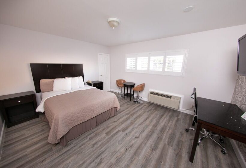 فندق Metropolitan Inn & Suites