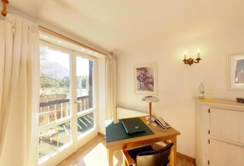 Outdoorhotel Jäger Von Fall