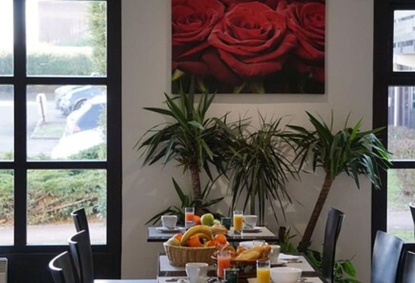 فندق Hôtel Pavillon Des Gâtines