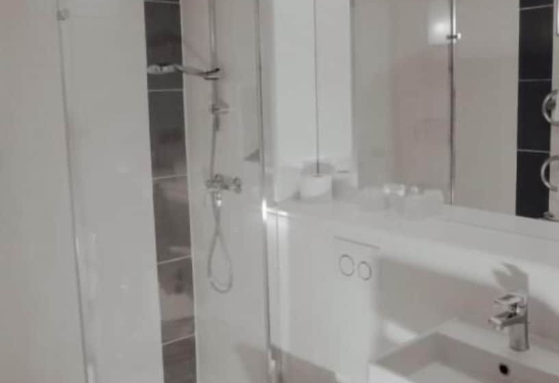 فندق Hôtel Pavillon Des Gâtines