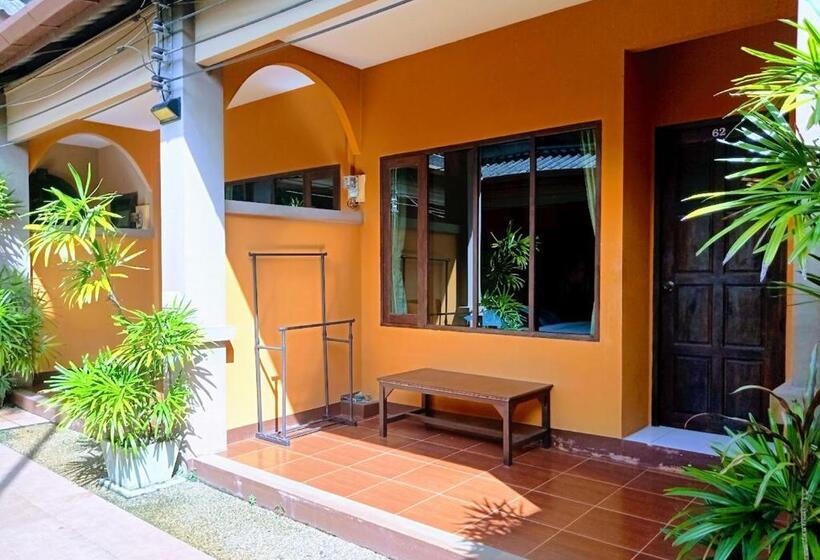 هتل Phuket Siam Villas   Sha Plus