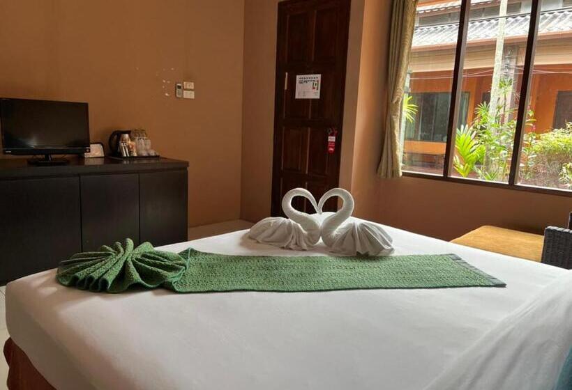 Отель Phuket Siam Villas   Sha Plus