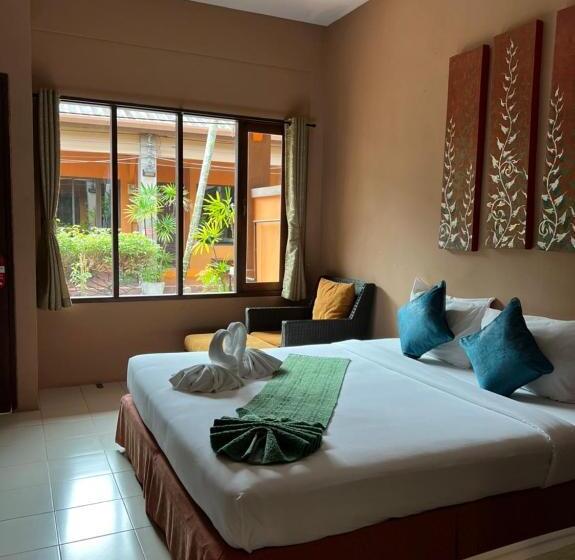 Отель Phuket Siam Villas   Sha Plus