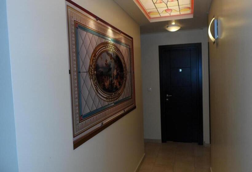 ホテル Prigipikon Suites And Sofites