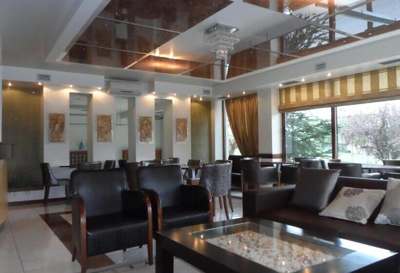 ホテル Prigipikon Suites And Sofites