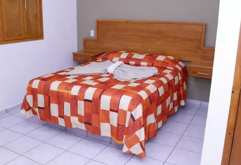 فندق Salvatierra