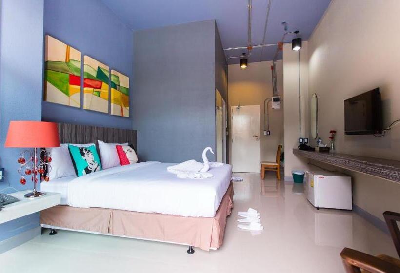 Отель Samkwan Village