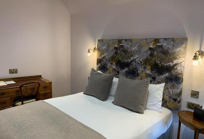 Saplinbrae Hotel And Lodges