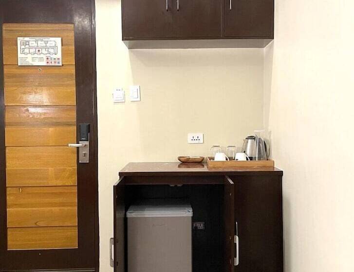 Otel Serene La Playa Boracay