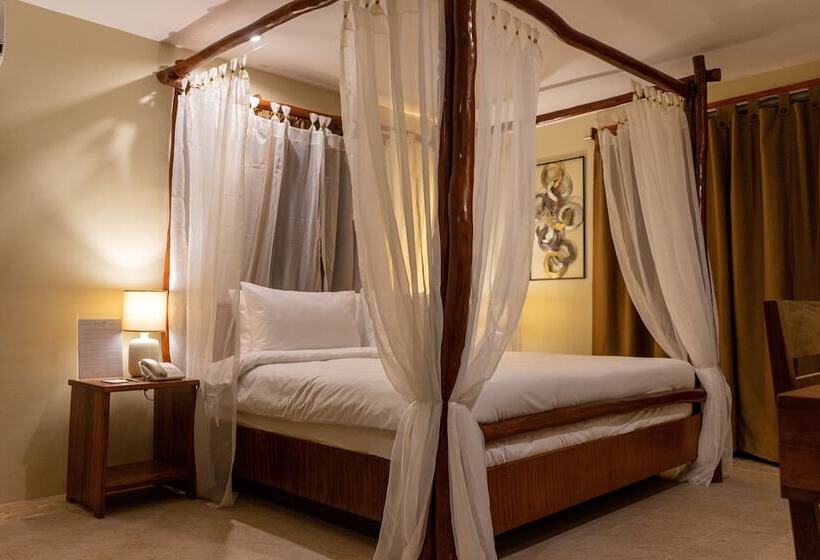 Otel Serene La Playa Boracay