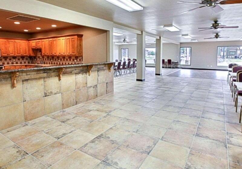 فندق Sleep Inn & Suites Hennessey North