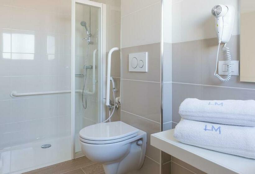 ホテル Mediterraneo