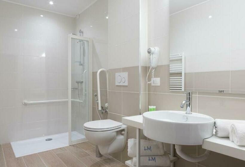 ホテル Mediterraneo