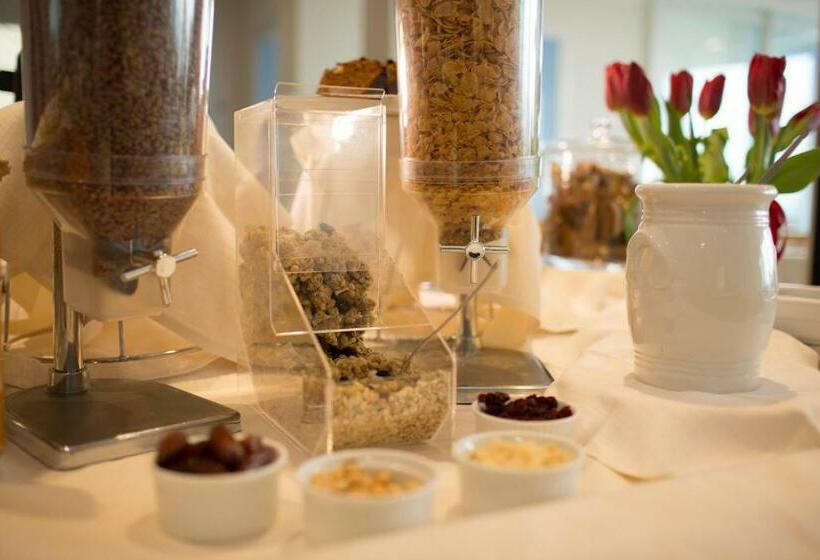 ホテル Mediterraneo