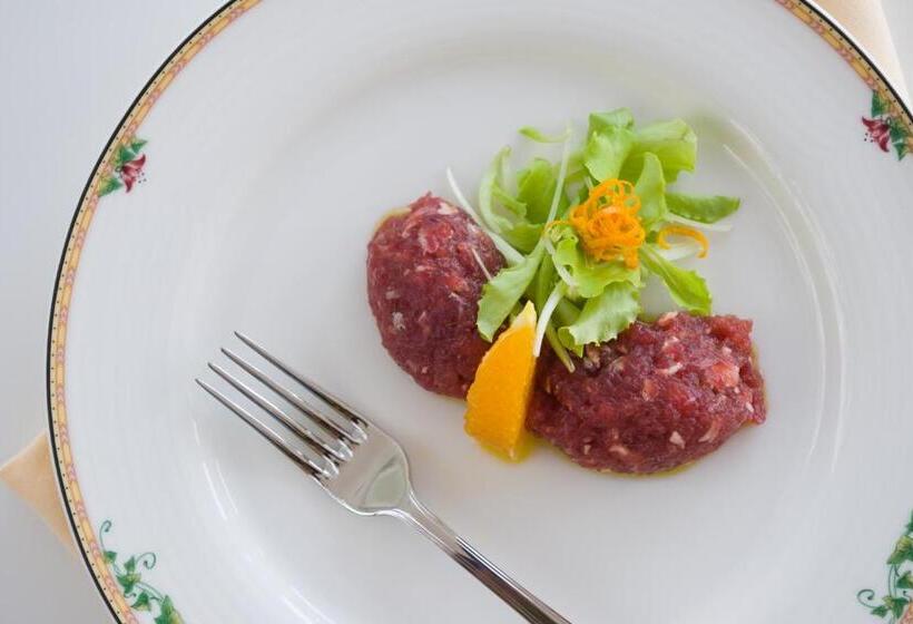 ホテル Mediterraneo