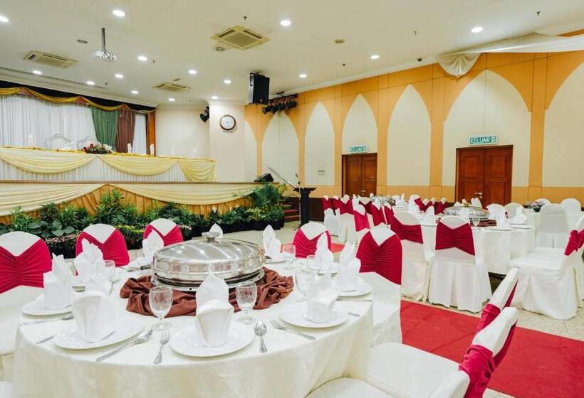 Th Hotel Kelana Jaya