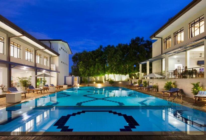 호텔 The Blue Wave