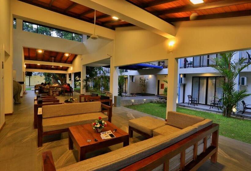 호텔 The Blue Wave