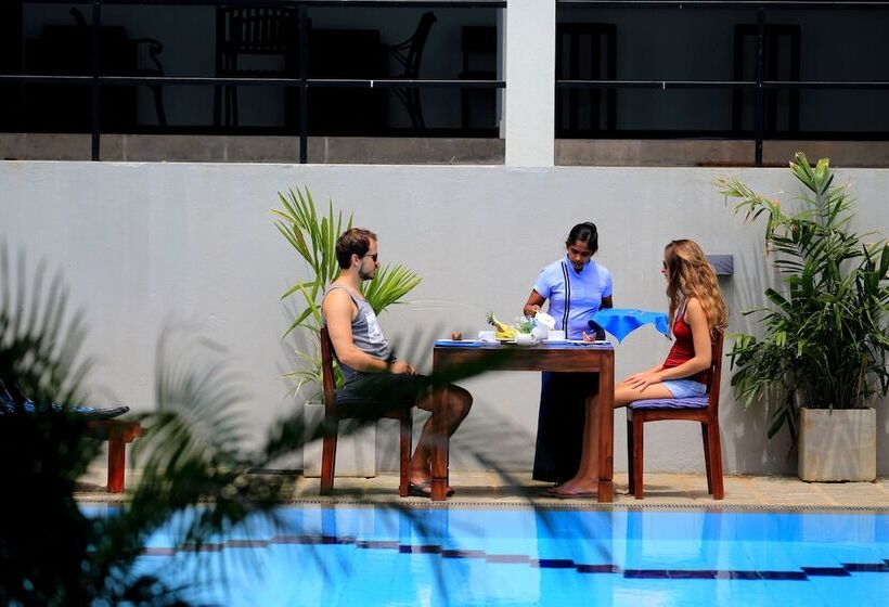 호텔 The Blue Wave