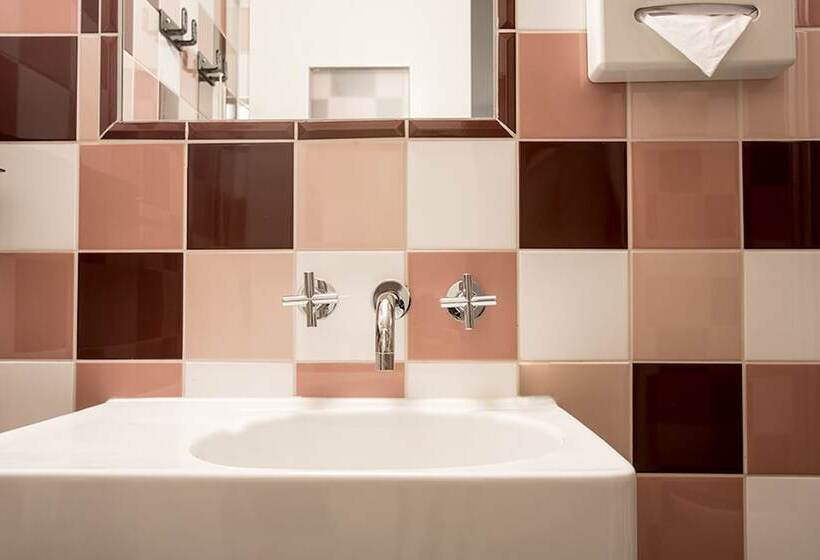 هتل The Dutch Maastricht