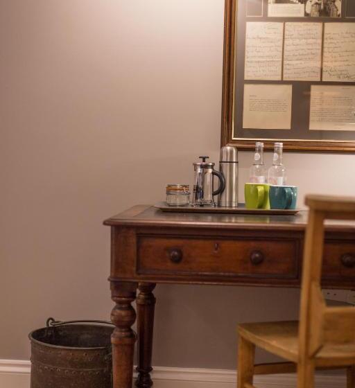 酒店 The Redan Inn