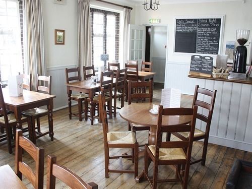 בית מלון כפרי The Swan Inn