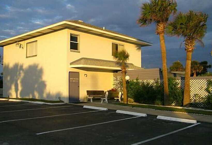 فندق Traders Inn Beach Club