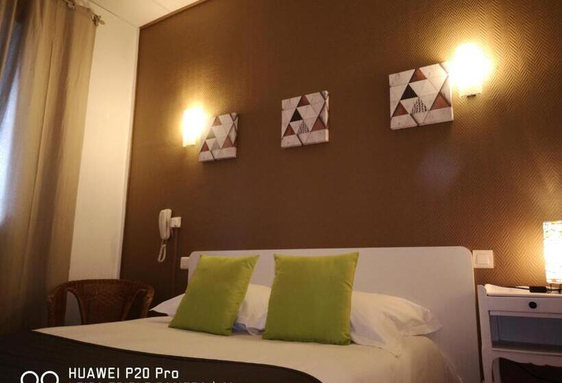 酒店 Trianon Tours