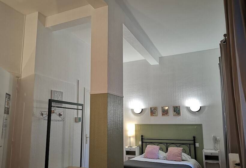 酒店 Trianon Tours