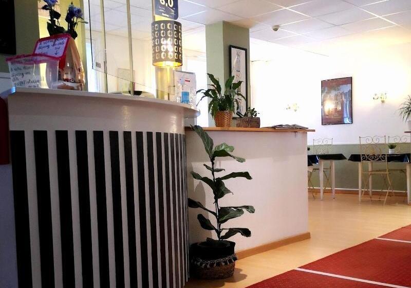 酒店 Trianon Tours