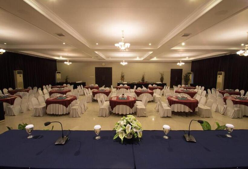 فندق Trio Indah 2