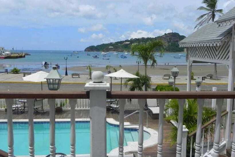 ホテル Victoriano