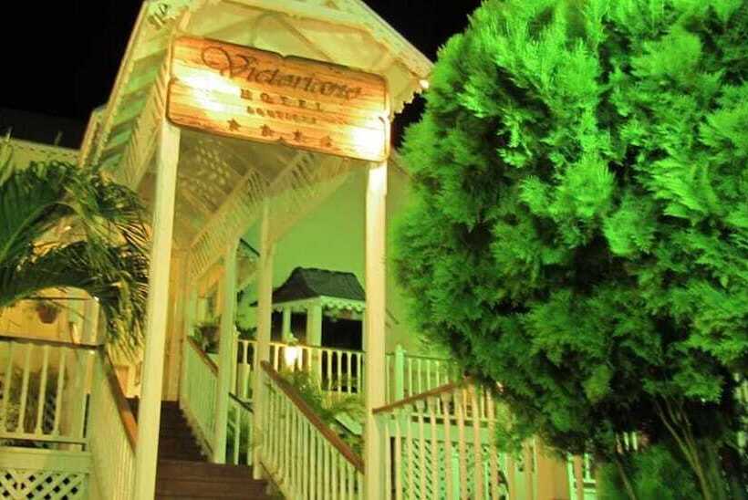 ホテル Victoriano