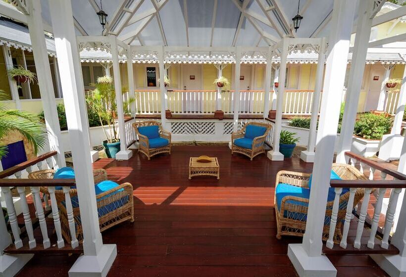 ホテル Victoriano