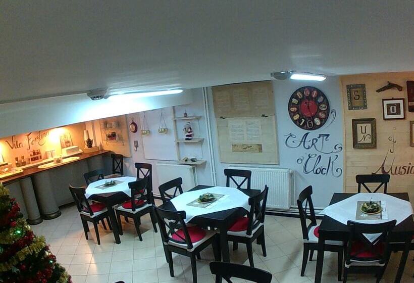 ホテル Pensiunea Fortuna