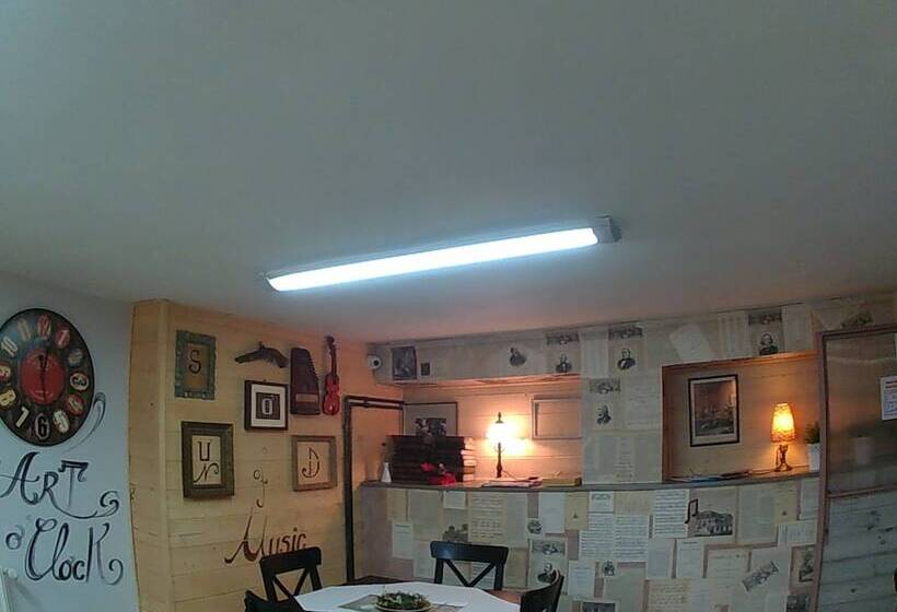 ホテル Pensiunea Fortuna