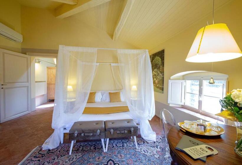 酒店 Villa Alta Residenza D Epoca Con Piscina