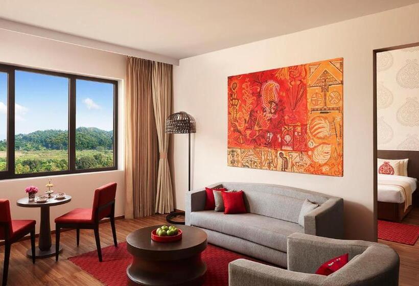 هتل Vivanta Guwahati