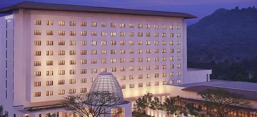 هتل Vivanta Guwahati