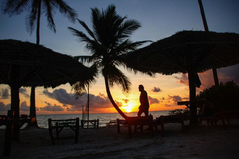 ホテル White Rose Beach