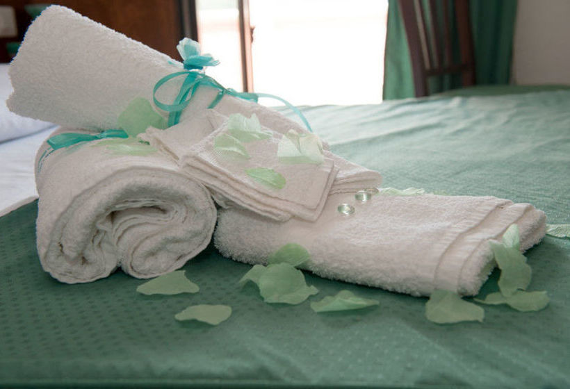 L Oasi Del Fauno Country House