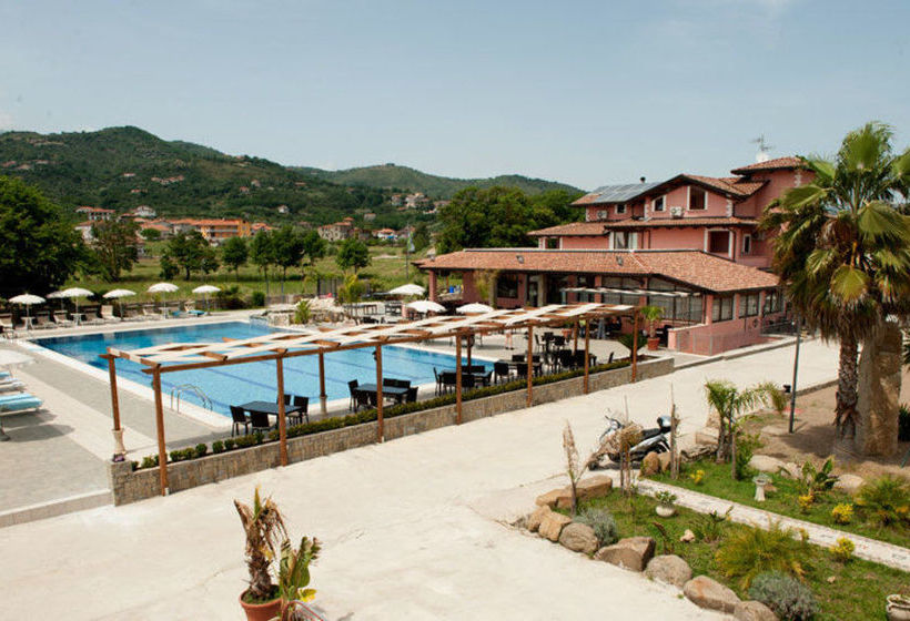 L Oasi Del Fauno Country House