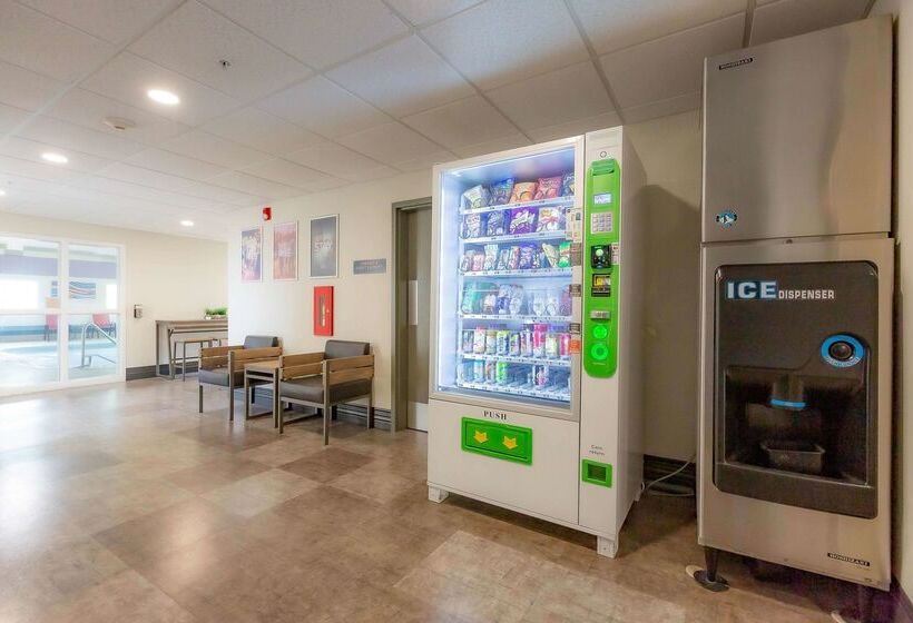 Motel 6 Saskatoon, Sk