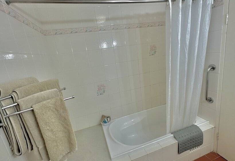 מוטל Golden Grain Motor Inn