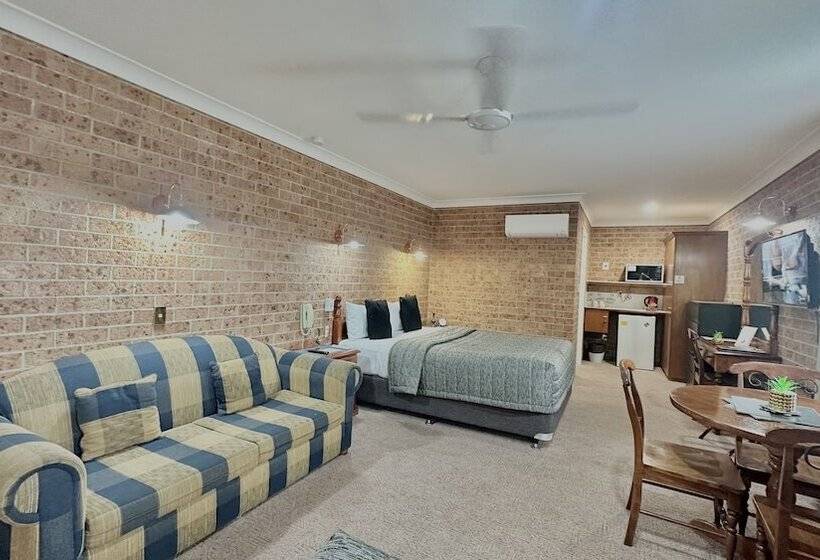 מוטל Golden Grain Motor Inn