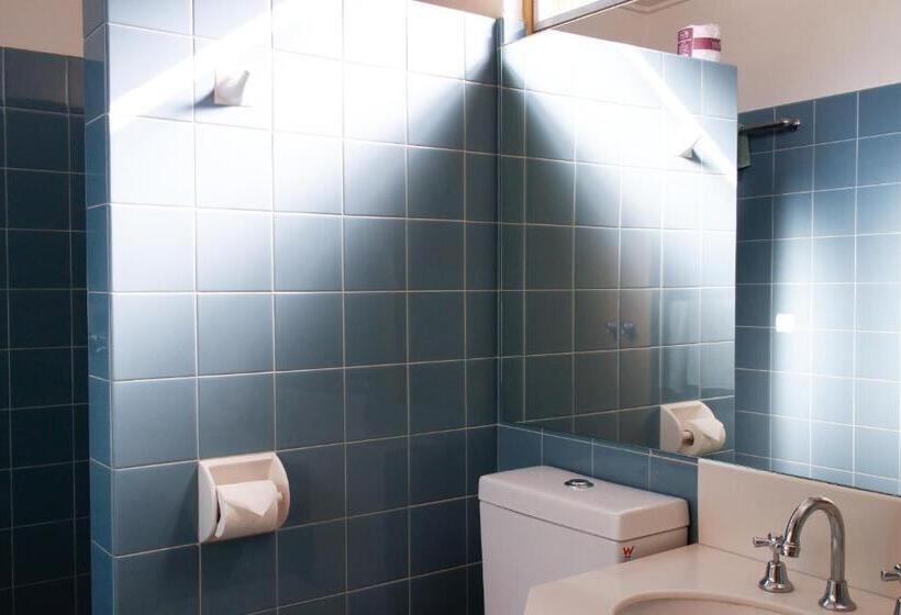 مُتل Mid City Motor Inn Queanbeyan