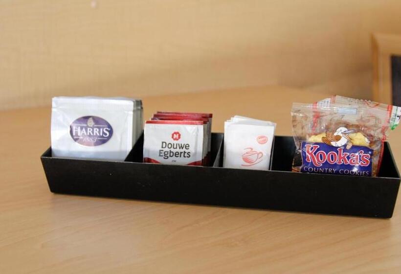 مُتل Mid City Motor Inn Queanbeyan