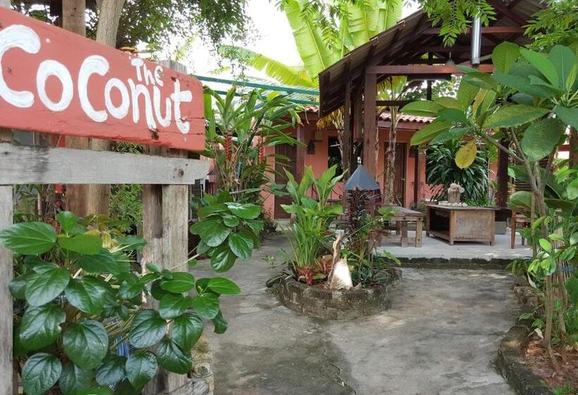 Мотель The Coconut Langkawi